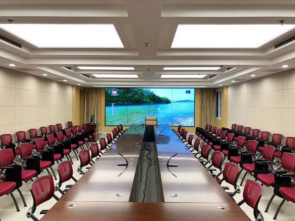 会议系统包括哪些设备?看完你就知道什么叫专业(图1) 会系系统实地场景
